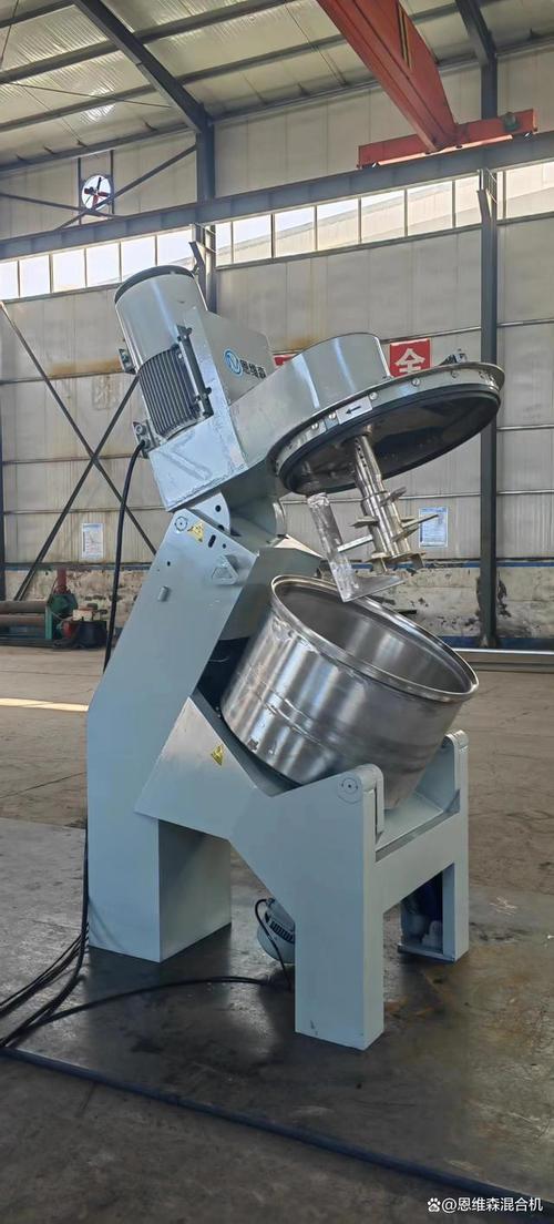 傾斜式混合造粒機 實現(xiàn)物料均勻混合，顯著提升造粒效率的關鍵設備